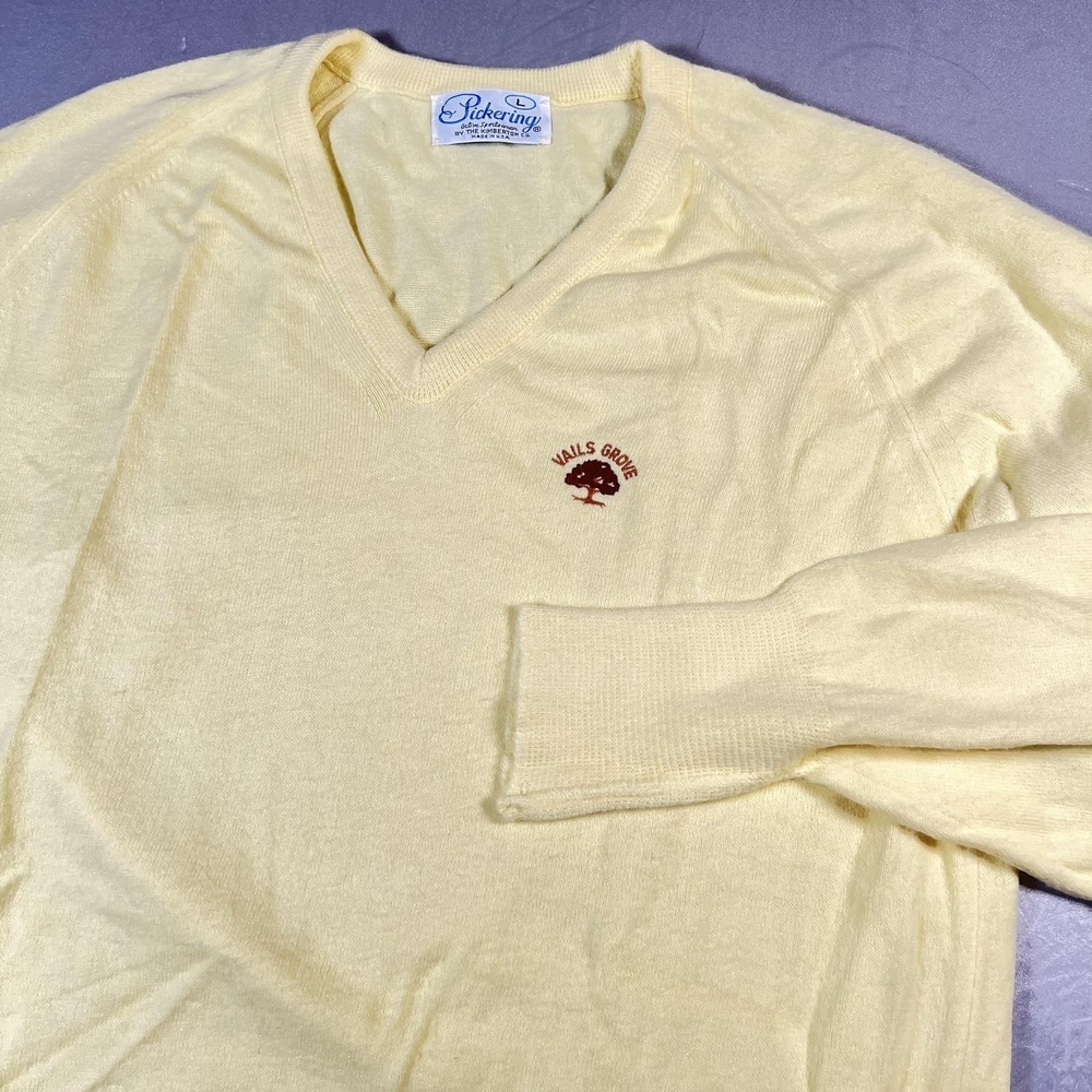 Vintage Pickering Sweater Mens Large Yellow V-Neck Made in USA Vails Grove‎ 80s